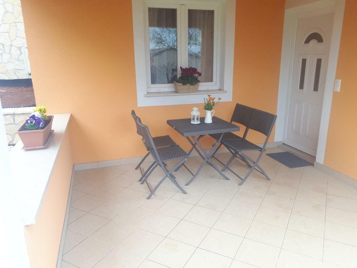 House Anna Apartment โปเรช ภายนอก รูปภาพ